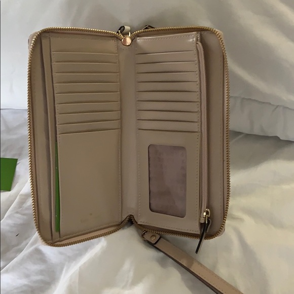 Wallet - Picture 2 of 2